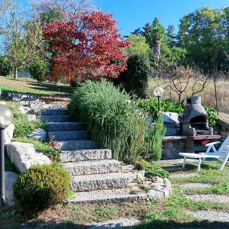 Σπίτι διακοπών Locazione Turistica Collina Luino